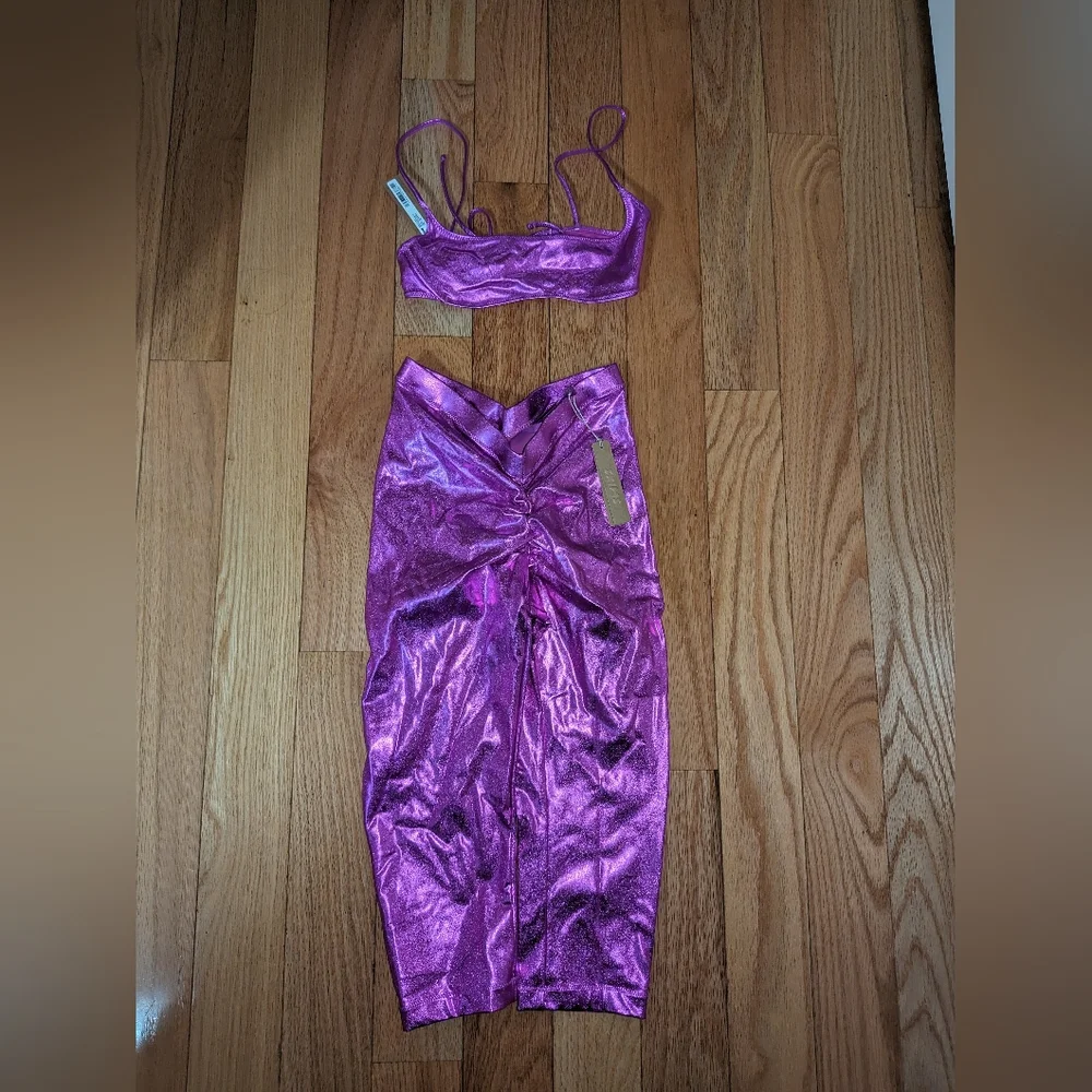 NWT SKIMS METALLIC SWIM SET IN DRAGONFRUIT